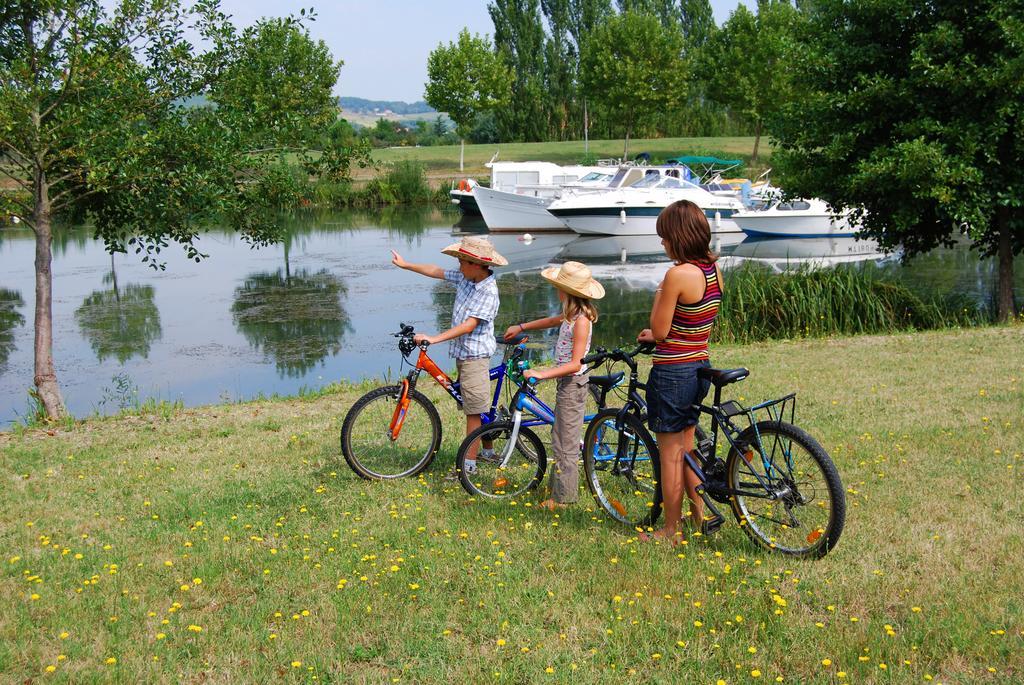 Lagrange Grand Bleu Vacances - Residence Port Lalande Castelmoron-sur-Lot Kültér fotó