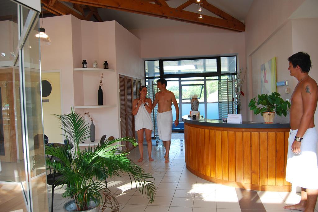 Lagrange Grand Bleu Vacances - Residence Port Lalande Castelmoron-sur-Lot Kültér fotó