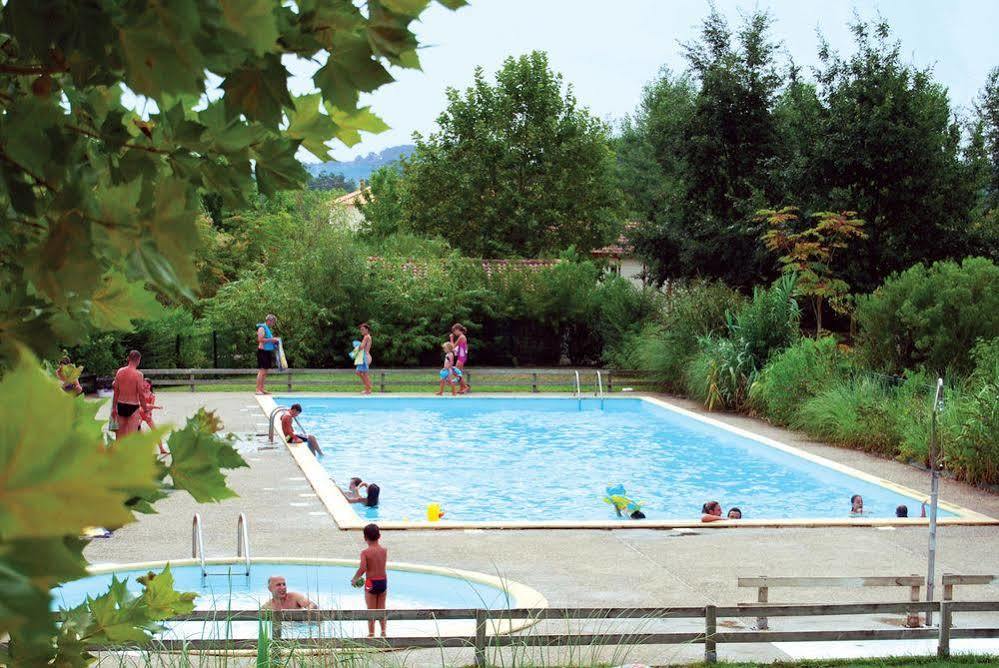 Lagrange Grand Bleu Vacances - Residence Port Lalande Castelmoron-sur-Lot Kültér fotó