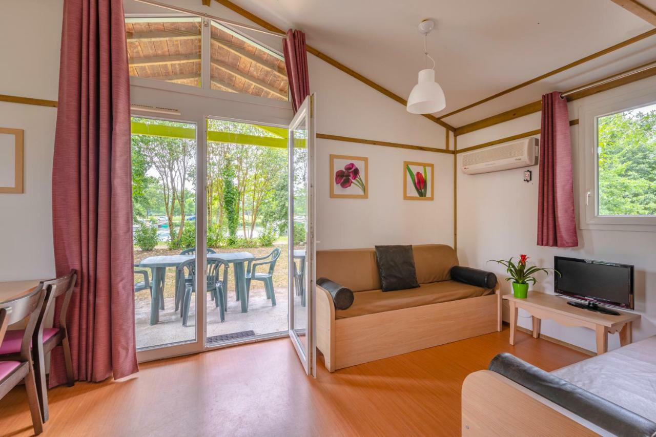 Lagrange Grand Bleu Vacances - Residence Port Lalande Castelmoron-sur-Lot Kültér fotó
